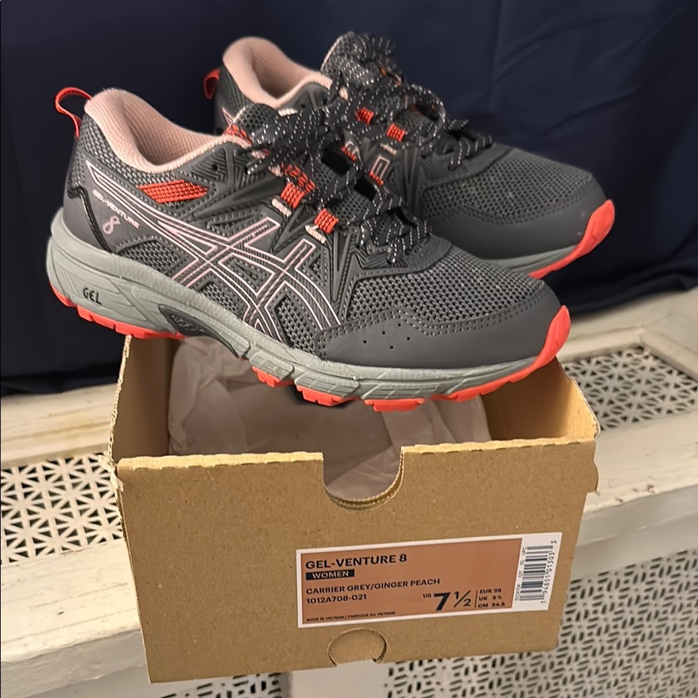 ASICS Gel-Venture 8 Women's Sneakers - Gray and Peach